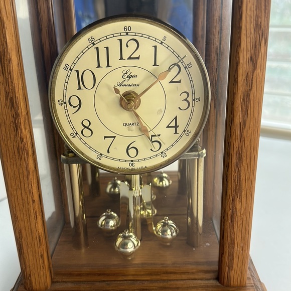 Mirror mantle clock works battery operated 12 inches tall - Picture 2 of 7